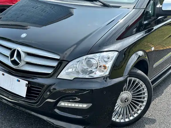 Mercedes-Benz Vito 2013