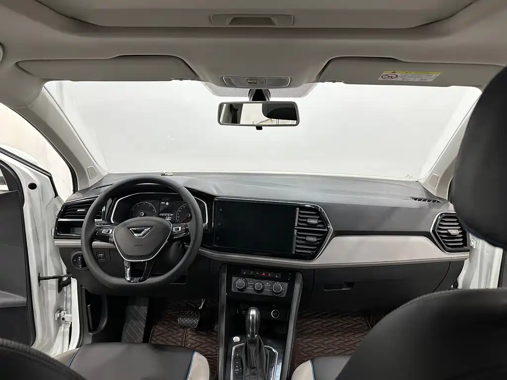 Jetta VS5 2022
