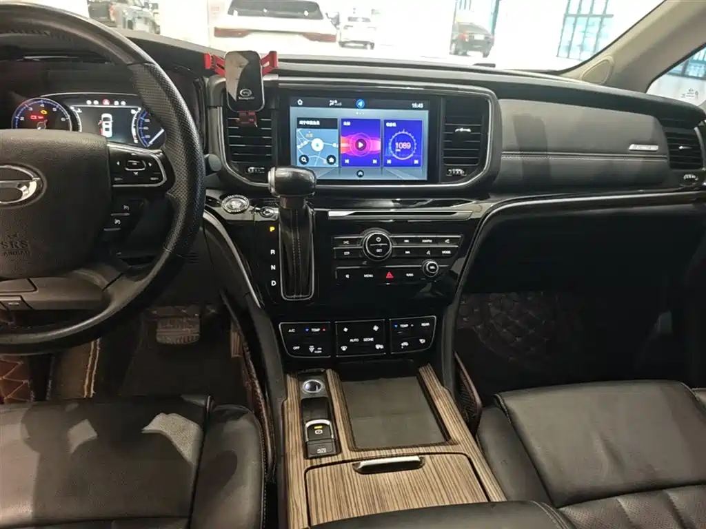 GAC Motor Trumpchi M8 2020 — фото 13