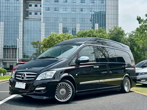 Mercedes-Benz Vito 2013