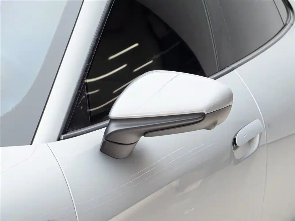 Porsche Taycan 2021 — фото 12