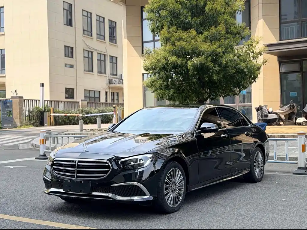 Mercedes-Benz E-Class 2020 — фото 1