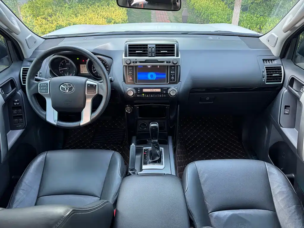 Toyota Prado 2016 — фото 15