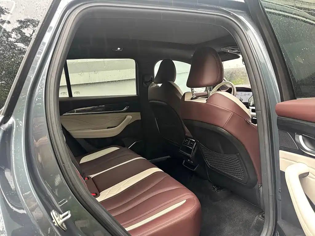 Geely Xingyue L 2023 — фото 12