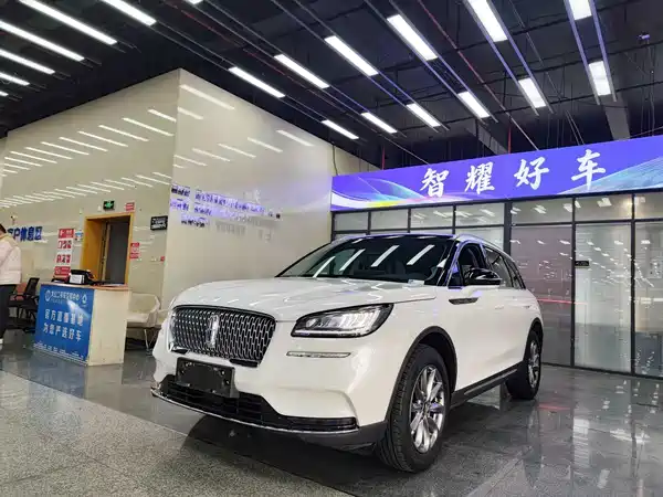 Lincoln Corsair 2021