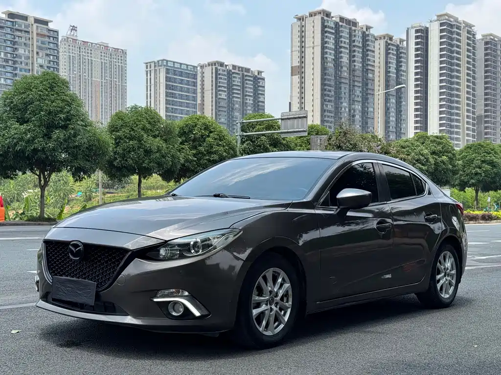 Mazda 3 Angkesela 2015