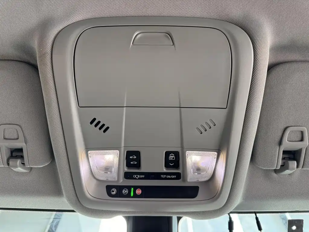 Chevrolet Equinox 2018 — фото 25