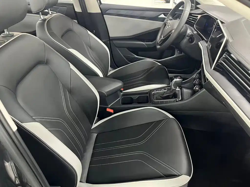 Jetta VA7 2025 — фото 24