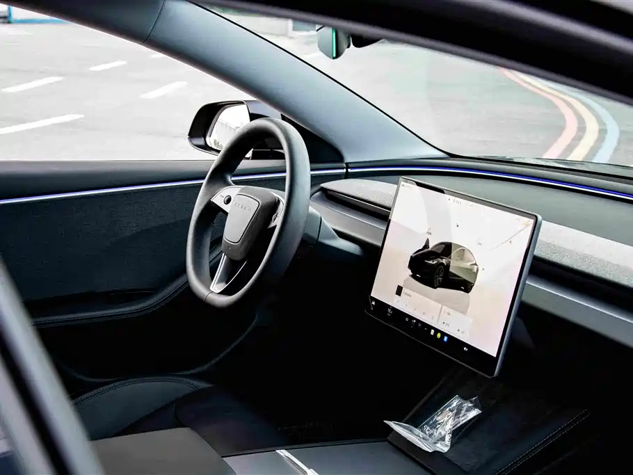 Tesla Model 3 2024 — фото 20