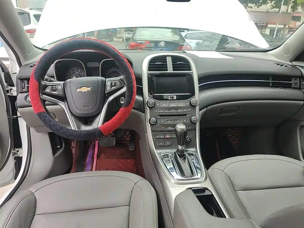 Chevrolet Malibu 2015 — фото 10