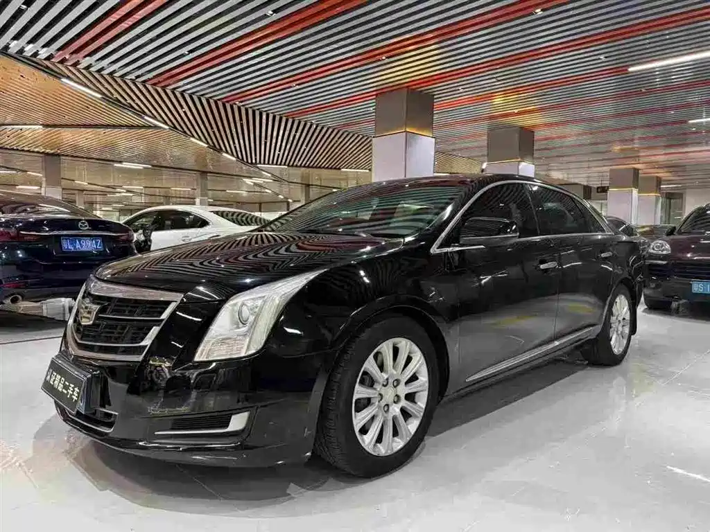 Cadillac XTS 2016 — фото 1