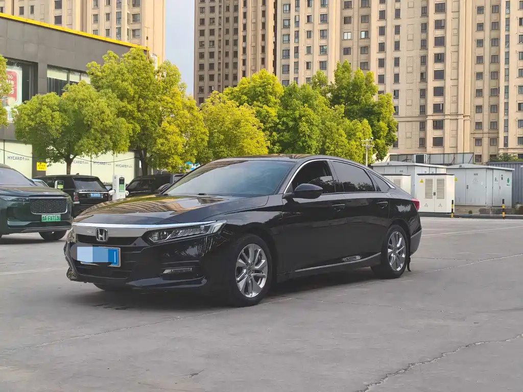 Honda Accord 2021 — фото 1