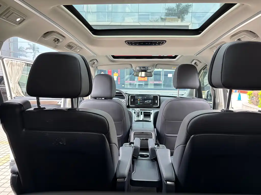 GAC Motor Trumpchi M8 2021 — фото 25