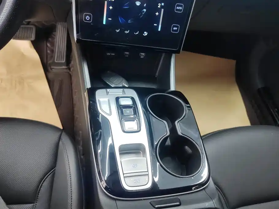 Hyundai Tucson 2023 — фото 16
