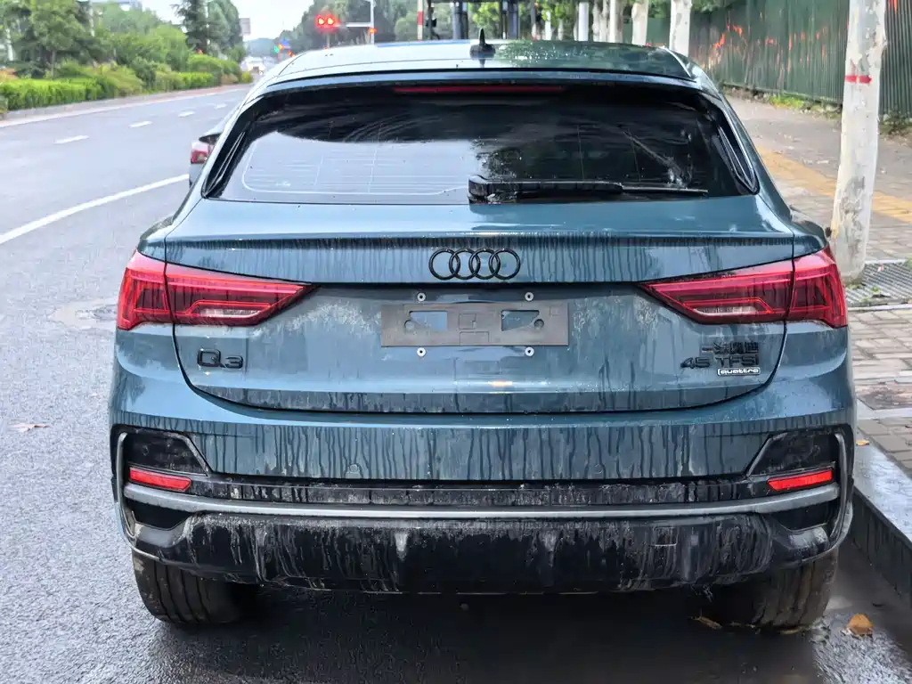 Audi Q3 Sportback 2023 — фото 18