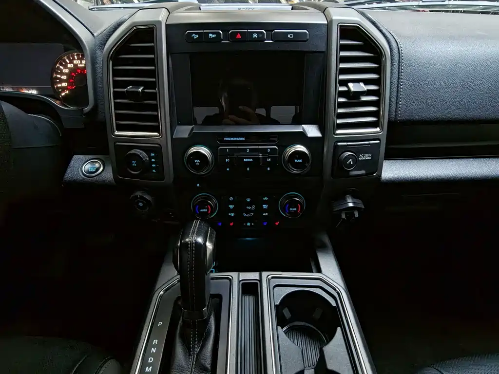 Ford F-150 Raptor 2018 — фото 13