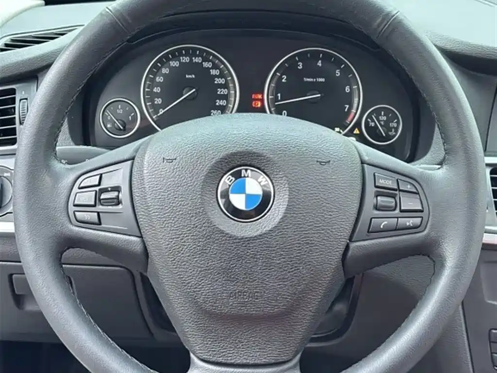 BMW X3 2014 — фото 14