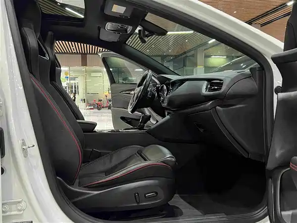 Buick Regal 2018