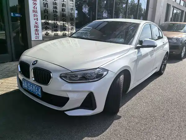 BMW 1 Series 2022