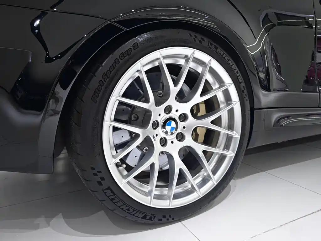 BMW 1 Series M 2012 — фото 11