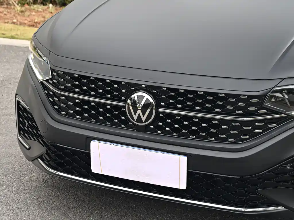 Volkswagen Passat 2024