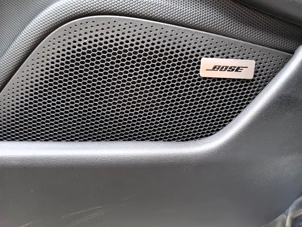 Porsche Taycan 2021 — фото 15