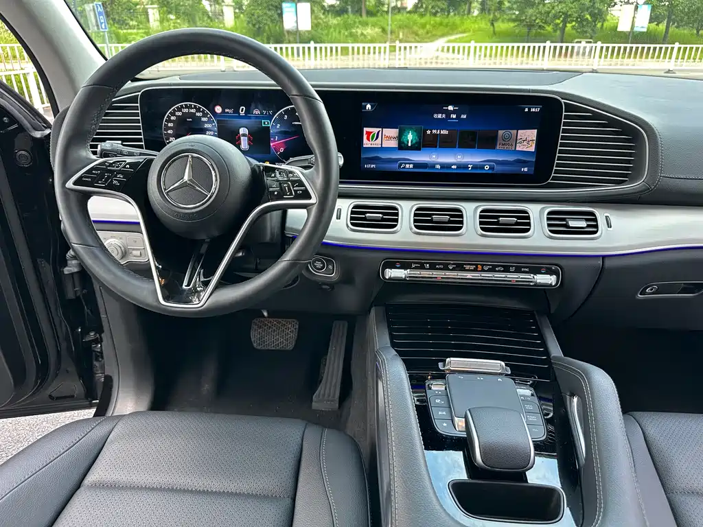 Mercedes-Benz GLE 2023 — фото 13