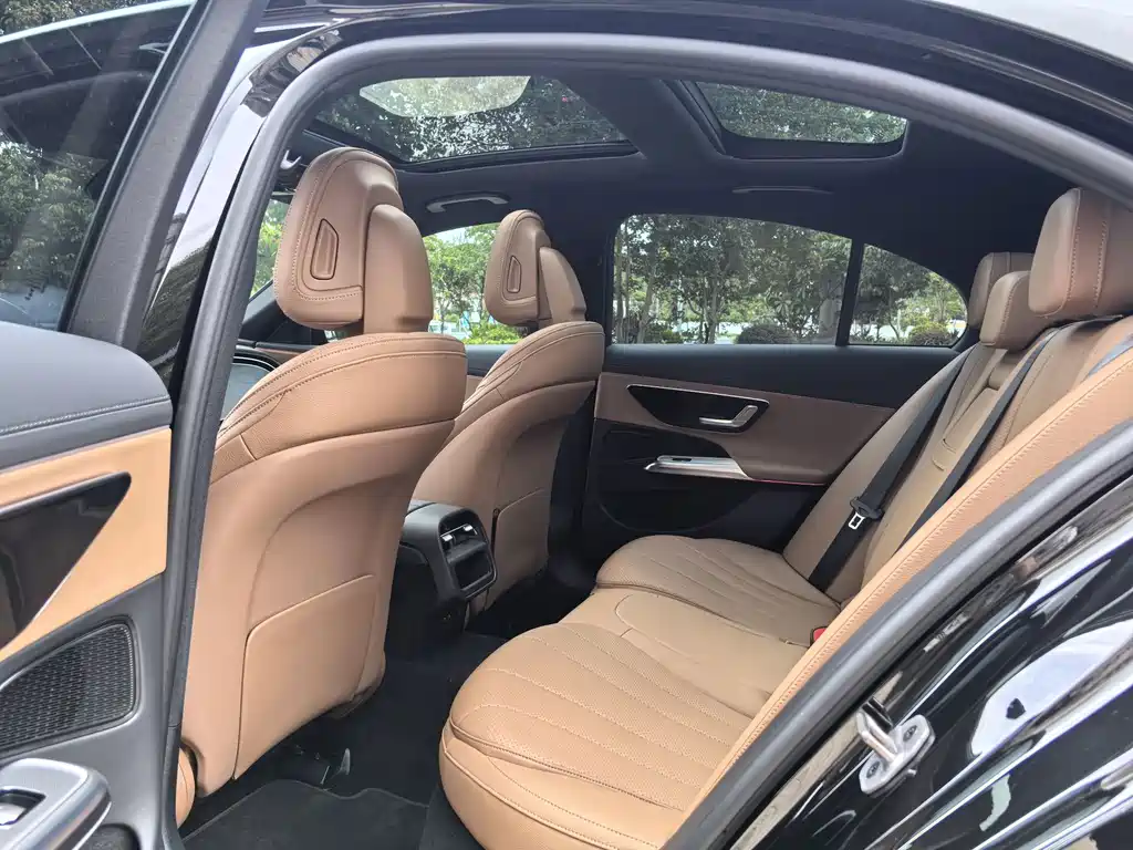 Mercedes-Benz E-Class 2025
