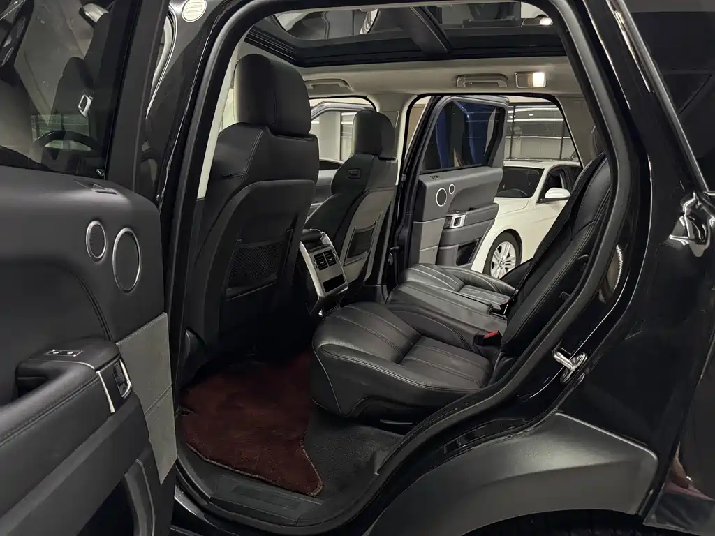 Land Rover Sport 2017 — фото 14