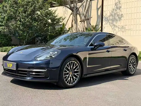 Porsche Panamera 2019