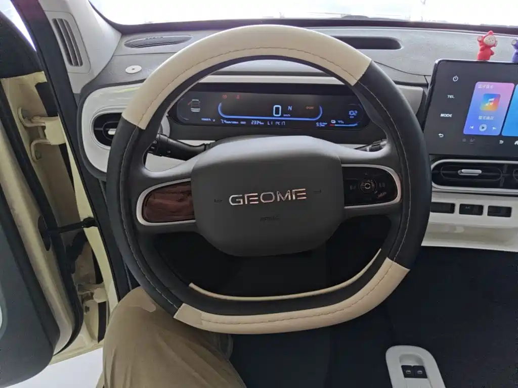Geely Galaxy Panda 2025 — фото 11