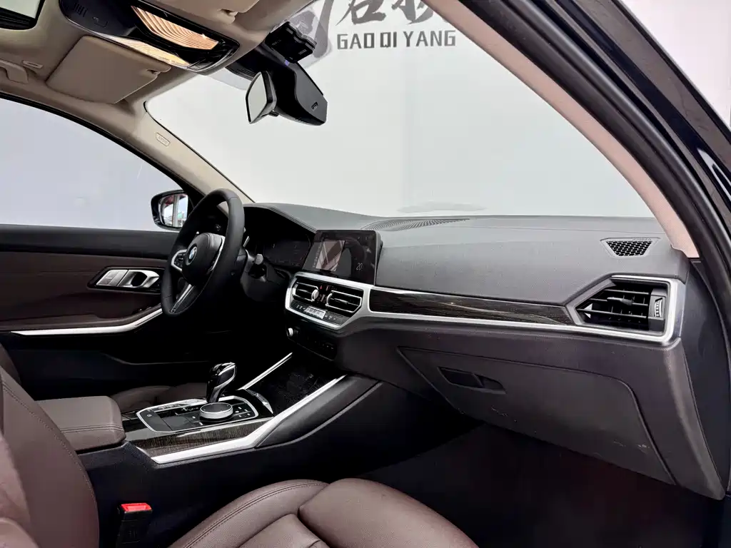 BMW 3 Series 2021 — фото 14