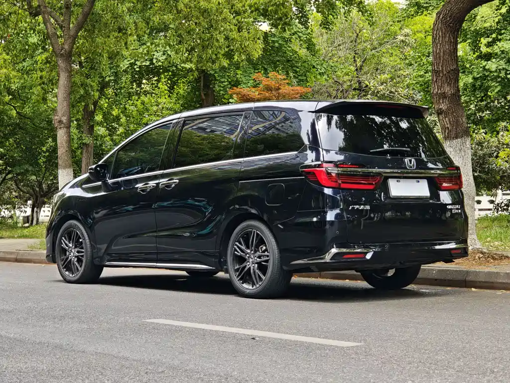 Honda Odyssey 2023 — фото 13
