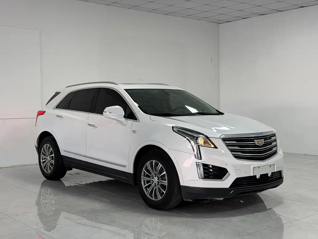 Cadillac XT5 2017 — фото 3