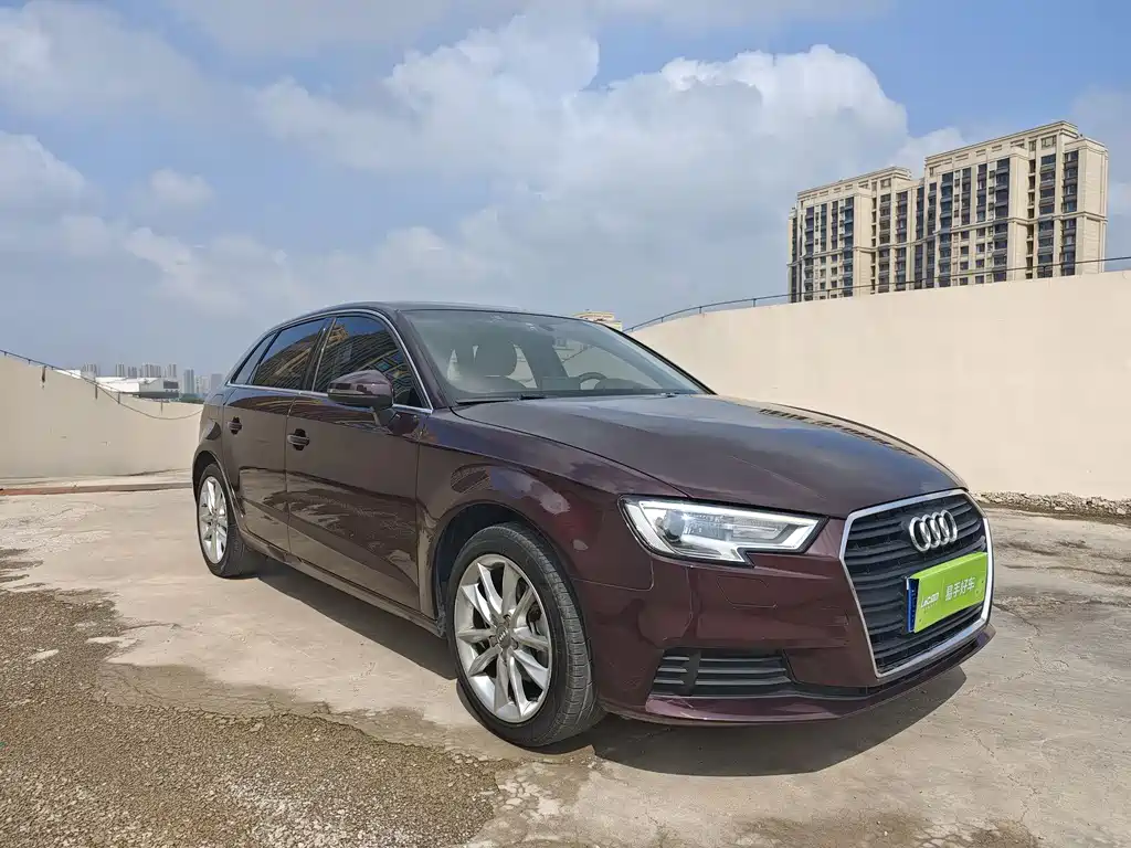 Audi A3 2018 — фото 3
