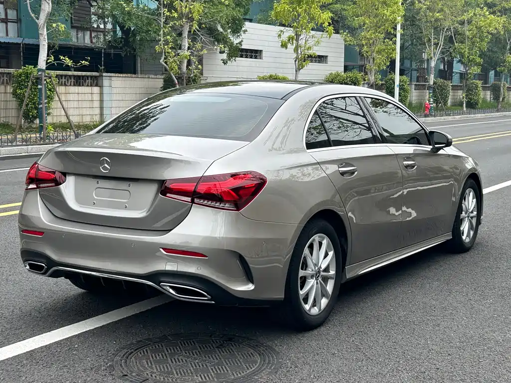 Mercedes-Benz A-Class 2020 — фото 9