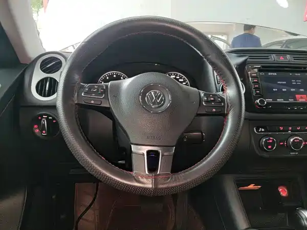 Volkswagen Tiguan 2016