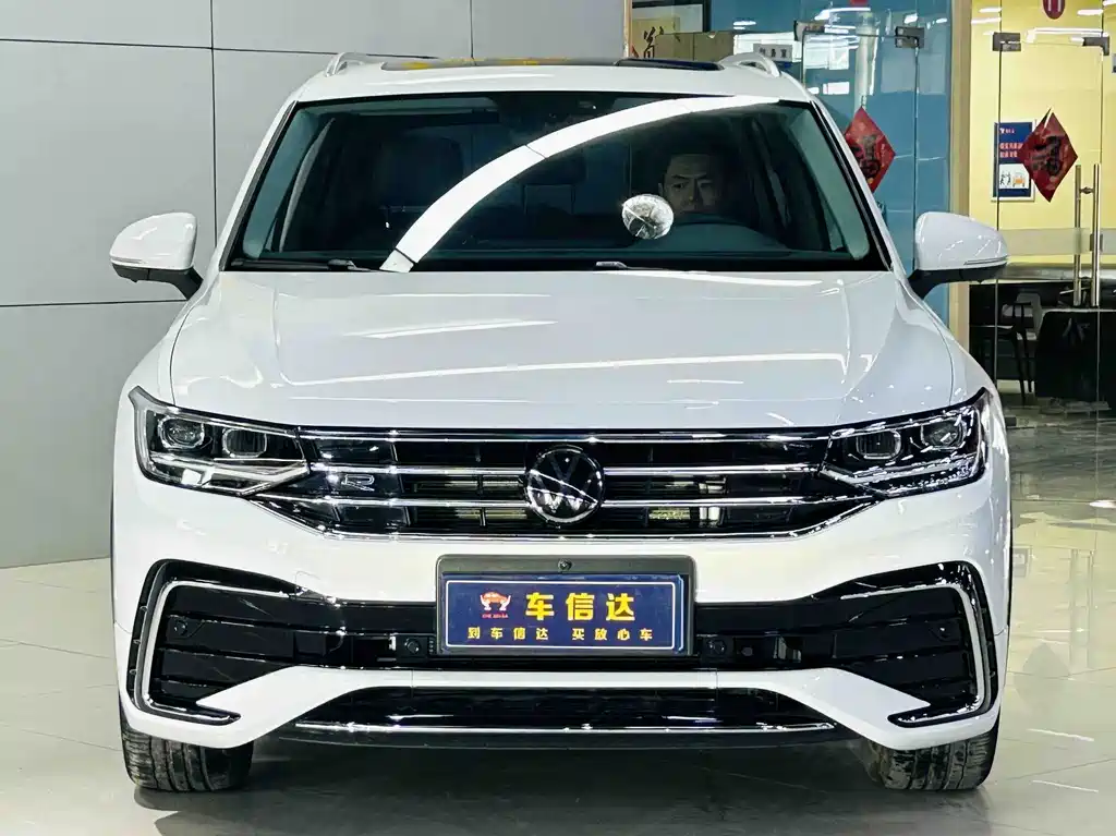 Volkswagen Tiguan L 2025 — фото 2