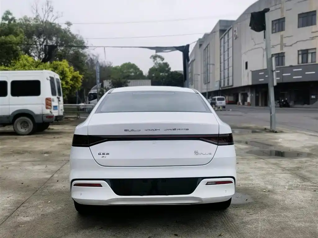 BYD Qin PLUS 2023 — фото 6