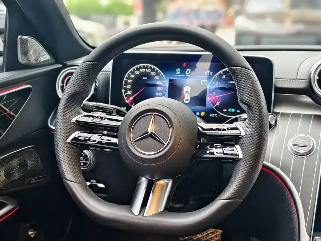 Mercedes-Benz C-Class 2022 — фото 11