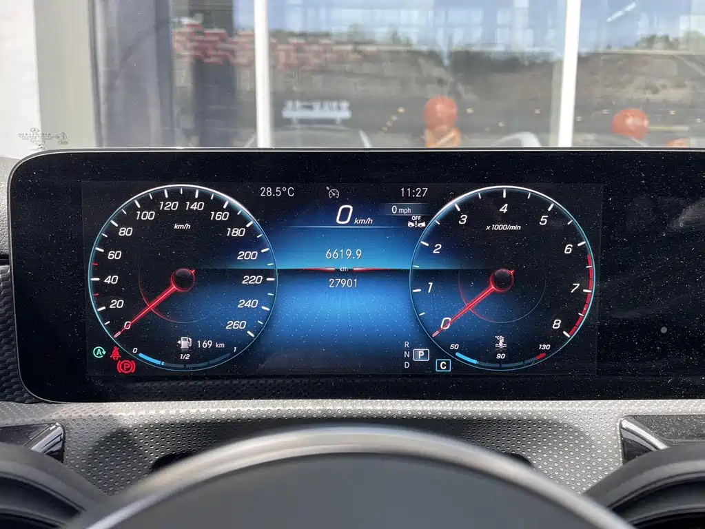 Mercedes-Benz A-Class 2023 — фото 13