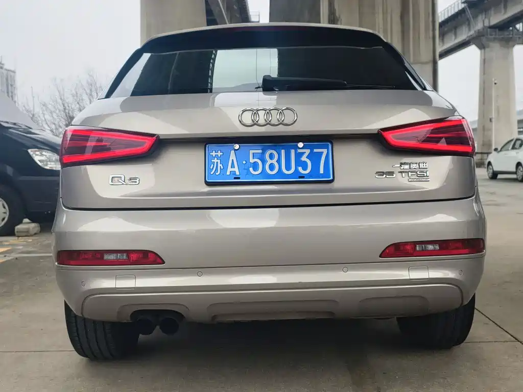 Audi Q3 2015 — фото 17