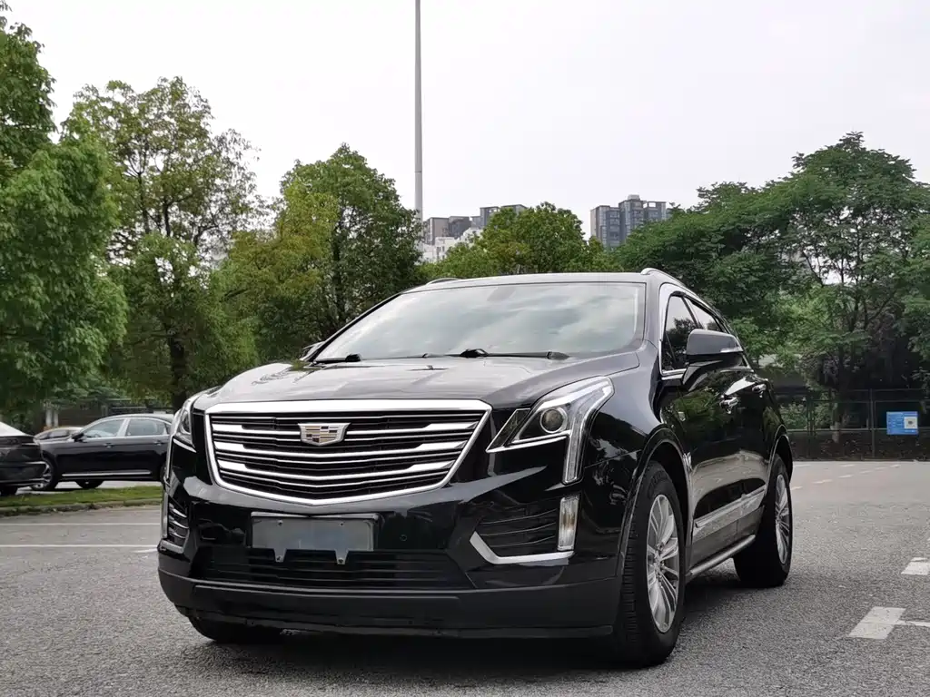 Cadillac XT5 2018 — фото 1