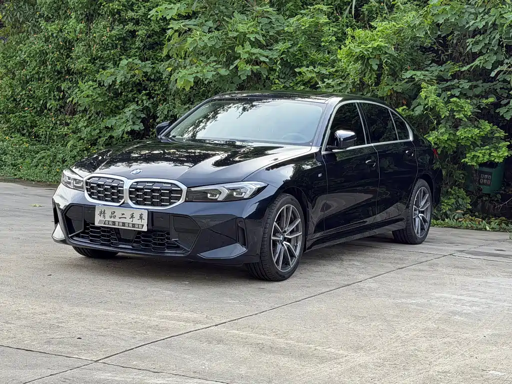 BMW 3 Series 2025 — фото 1