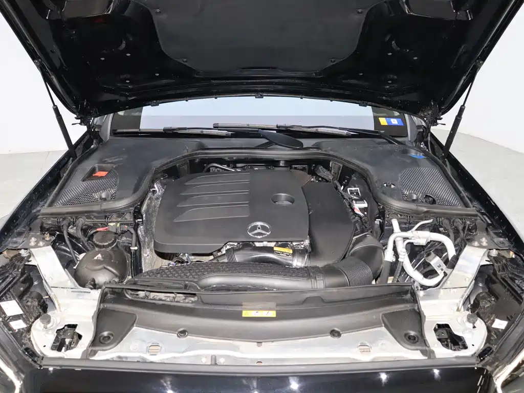 Mercedes-Benz E-Class 2023 — фото 12