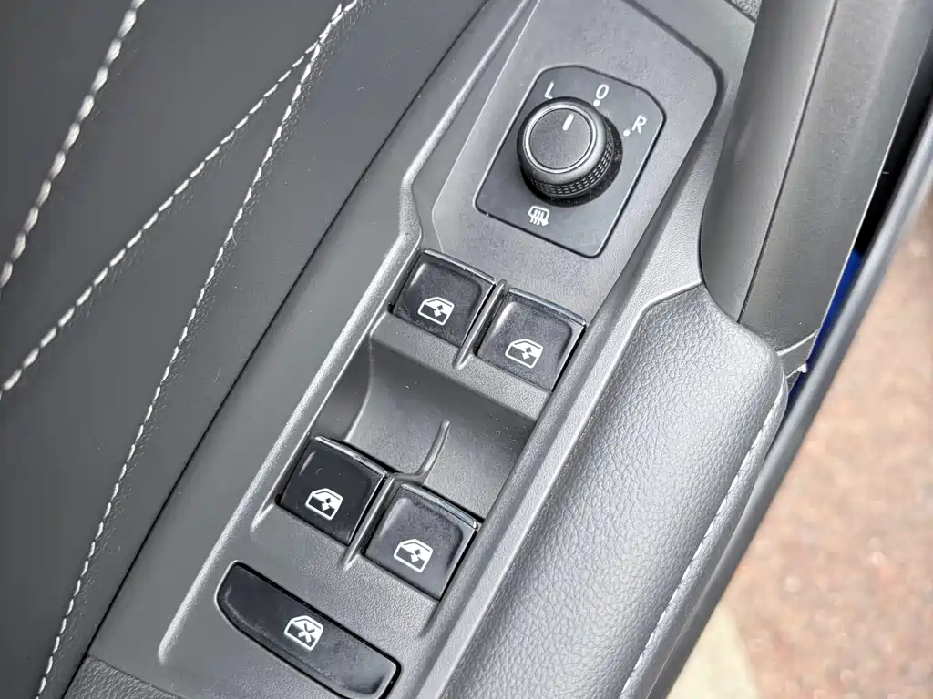 Volkswagen Tiguan L 2023 — фото 13