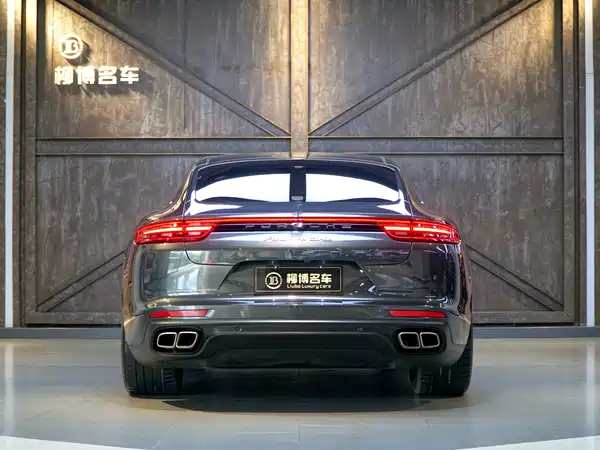 Porsche Panamera 2019