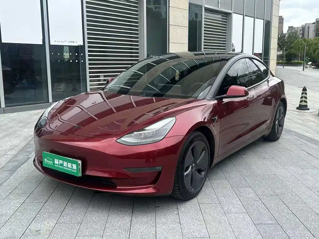 Tesla Model 3 2020 — фото 1