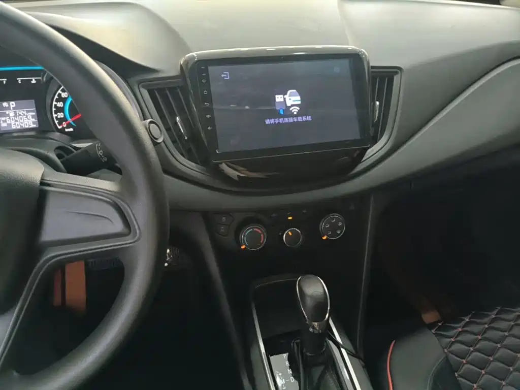 Chevrolet Cavalier 2018 — фото 13