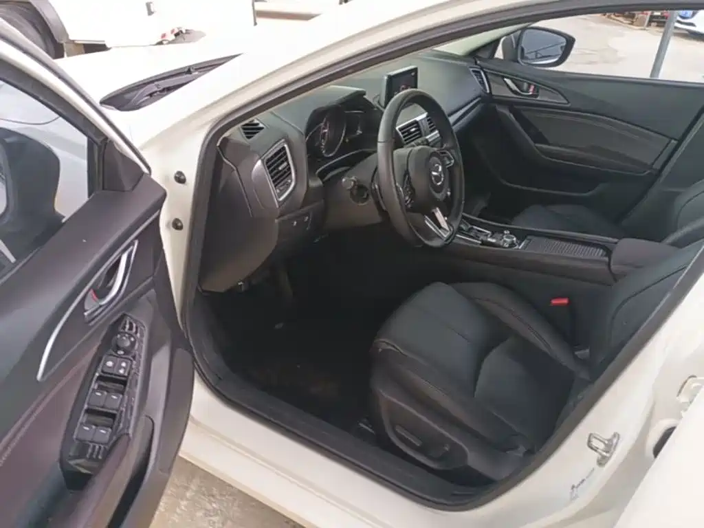 Mazda 3 Angkesela 2017 — фото 15
